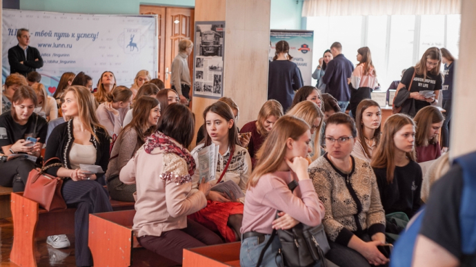 Segodnya 13 Oktyabrya Sostoyalsya Den Otkrytyh Dverej Nglu Nizhegorodskij Gosudarstvennyj Lingvisticheskij Universitet Imeni N A Dobrolyubova